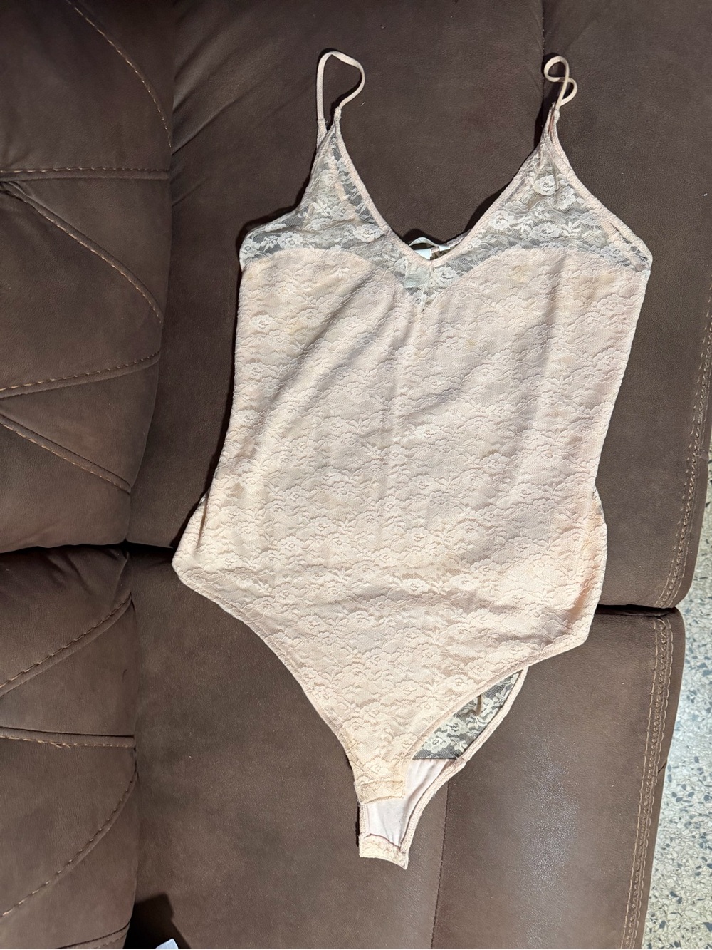 H&M Lace Bodysuit in Blush Pink